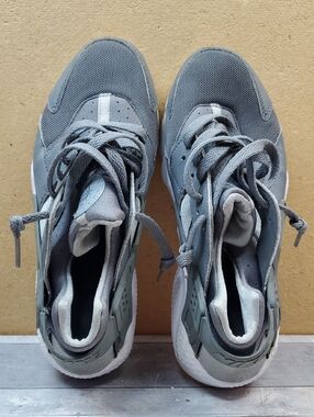 Nike Huarache Grey & Silver Run (GS) Big Kids' Shoes  654275-012 Size 5.5Y/24 cm